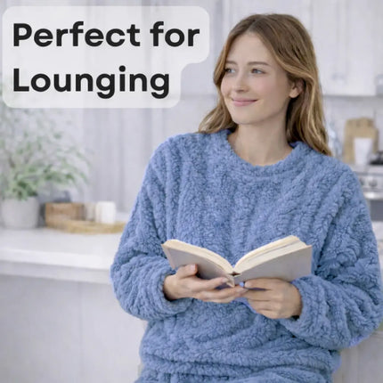 Women’s Fleece Pajama Set