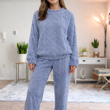 Women’s Fleece Pajama Set